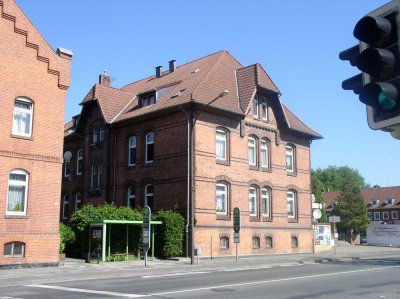 Nette Mieter gesucht für schöne vier Zimmer Altbau-Wohnung in Langenhagen (Kreis Hannover)
