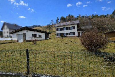 Charmantes Haus mit Entwicklungsmöglichkeiten