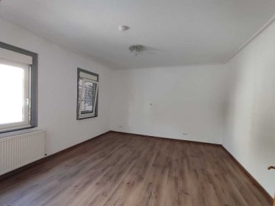 600 € - 68 m² - 3.0 Zi.