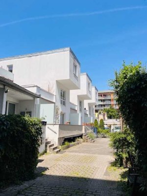 Geräumige, stilvolle 5-Zimmer-Loft-Wohnung/ Reihenhaus Nähe Gartenfeldplatz