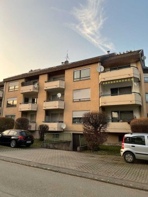 Attraktive 3-Zimmer-Wohnung mit zwei Balkonen, Einbauküche und Stellplatz in Filderstadt-Sielmingen