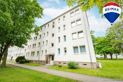 Raum für neue Wohnideen – 3 Zimmer mit Balkon in Stadtfeld-West