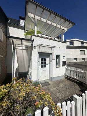 "Klein & Fein- vielleicht bald Dein" Kleines Einfamilienhaus in Hofschaft Lindenhof in SG- Höhscheid