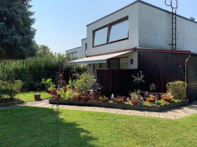 Wunderschönes 1-stöckiges Reihenhaus samt großem Garten zu verkaufen