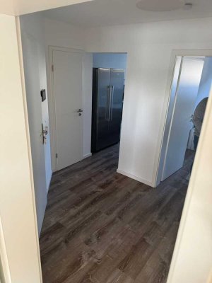 Stilvolle, neuwertige 2-Zimmer-EG-Wohnung mit EBK in Düren