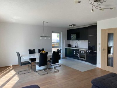 Stilvolle, neuwertige 2-Raum-Terrassenwohnung mit EBK