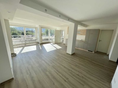 Helle 2-Zimmer-Wohnung mit EBK und Balkon