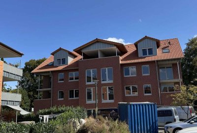 Weitblick auf den Teuto - 4 Zimmer DG mit hohen Decken - Neubau - große Loggia