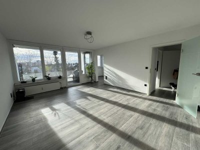 Moderne 3-Zimmer-Wohnung mit Loggia, Pool- & Saunazugang