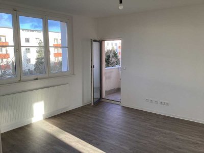 Frisch renoviert: WG-geeignete 3-Zimmer-Wohnung mit Balkon!