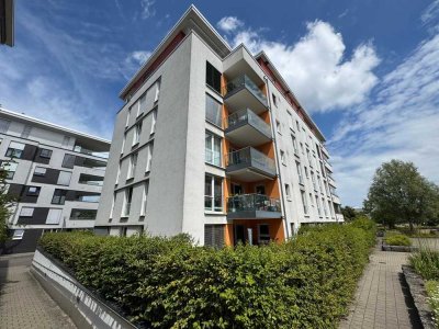 Frei ab 01.05.2026 - außergewöhnliche 3-Zimmer-Wohnung mit Balkon, Stellplatz und Aufzug