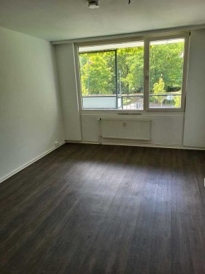 Moderne 2-Zimmer-Wohnung mit Balkon in Laatzen