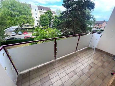5034 - Großzügige 3-Zimmerwohnung mit Balkon und Lift in Büchig!