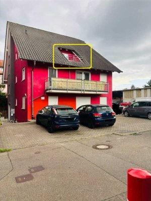 Exklusive 4-Zimmer-Dachgeschosswohnung mit Balkon in Pforzheim