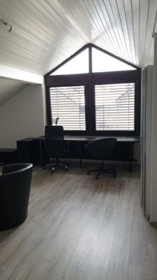 Exklusive, geräumige 1-Zimmer-Dachgeschosswohnung mit EBK in Nagold Zentrum