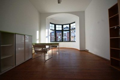 3-Raum-Wohnung mit Stil*Hochparterre*WC/Duschbad*Altbaucharme