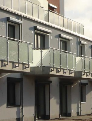 Erstbezug mit Terrasse: Geschmackvolle 2-Raum-Erdgeschosswohnung mit gehobener Ausstattung