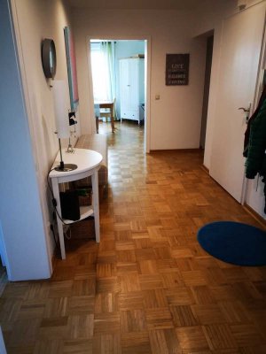 Gepflegte 4-Zimmer-Wohnung mit Balkon und Einbauküche in Celle