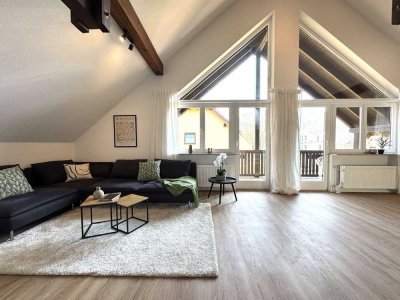 Helle Eigentumswohnung mit Empore, hohen Decken & Ankleidezimmer - Erstbezug nach Renovierung