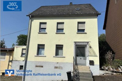 Sanierungsbedürftiges Einfamilienhaus mit Potenzial  Nähe Ortskern