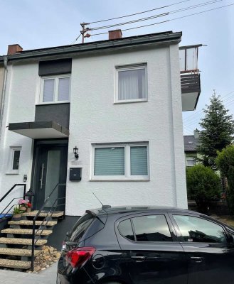Modern saniertes Einfamilienhaus in ruhiger Sackgasse – mit Blick ins Grüne