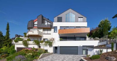 Neuwertige Wohnung mit großer Terrasse in begehrter Lage