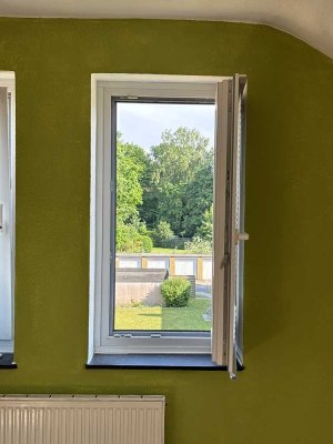 Stilvolle, vollständig renovierte 1,5-Zimmer-Wohnung mit Einbauküche in Lübeck