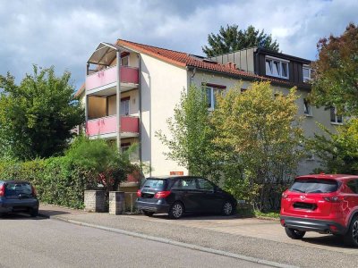 Schöne Wohnung mit Balkon und Aufzug