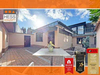 PROFI-FILM ANSCHAUEN: Freistehend, mit tollem Innenhof statt Garten! Leben inkl. Garage+Nebengebäude