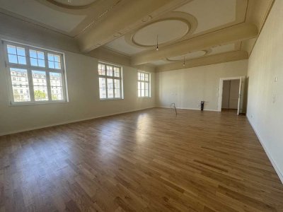 praktische 3-Zimmer-Wohnung mit Tageslichtbad mit Wanne & Dusche
