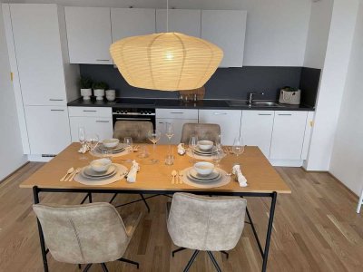 Willkommen auf dem Rodelberg: 3-Zimmer-Wohnungen im 1.OG mit Loggia, Einbauküche & 2 Bädern!