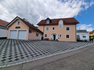 Großzügig Wohnen in zentraler Lage: Wohnhaus in Scheyern