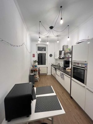 4 Zimmer, 2 Bäder, Möbliert und mit Einbauküche - Eure 4er WG im Herzen des Jungbusch!