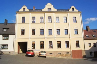 Sehr schöne 2-Raum-Wohnung im sanierten, denkmalgeschützten Altbau!