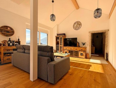 Objekt. Nr.: E1000 - ERPFENDORF: Gehobene Penthousewohnung mit 60 m² großer Dachterrasse und Panoramablick