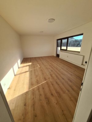 Im Herzen von SEEFELD 2 Zimmer Wohnung, 2023 komplett renoviert mit großer nach Süd/Westen ausgerichteten TerrasseAnsprechende 2-Raum-Dachgeschosswohnung mit EBK und Balkon in Seefeld in Tirol