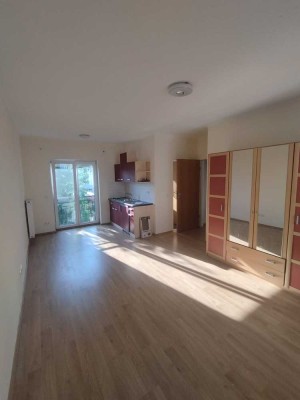 Helle 1-Zimmer Wohnung in Falkensee (Erstbezug nach Modernisierung)