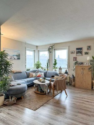 Gepflegte 2,5 Zimmer Wohnung in hervorragender Lage