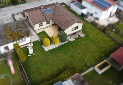 Beste Basis mit Blick nach vorn - Bungalow mit großem Garten und viel Entwicklungspotenzial