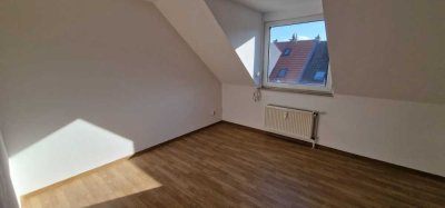 Erstbezug nach Sanierung mit Balkon und EBK: Exklusive 3-Zimmer-Wohnung mit geh. Innenausstattung