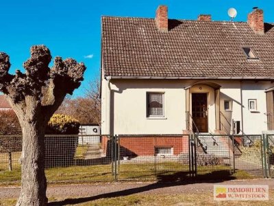 Doppelhaushälfte in ruhiger Dorflage