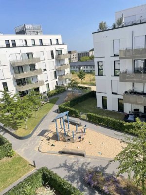 Neuwertige 3-Zimmer-Wohnung, Balkon und Einbauküche