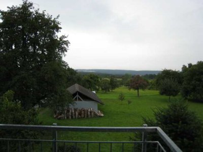 Exklusive 2,5 -Zimmer-Maisonette-Wohnung mit Südwest-Balkon und einmaliger Aussicht