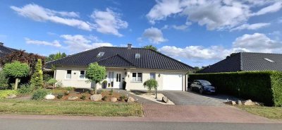 Einfamilienhaus mit kompletter Einrichtung + 10KW PV-Anlage mit Speicher