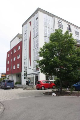Kapitalanlage direkt an der Hochschule Neu-Ulm: Frisch sanierte 2-Zimmer-Wohnung mit Balkon