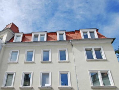wunderschöne DG-Wohnung in kernsaniertem Altbau-Mehrfamilienhaus von Löbtau - zentrale Lage