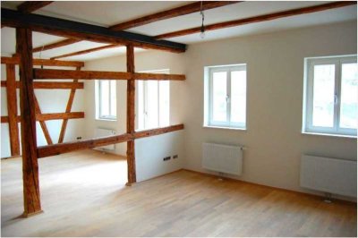Charmantes und saniertes Einfamilienhaus mit großem Balkon in Schwäbisch Gmünd