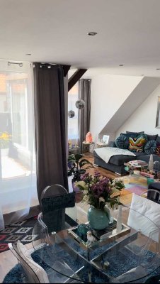 Großzügige 4-Zimmer-Wohnung über zwei Etagen, mit Balkon in Top-Lage