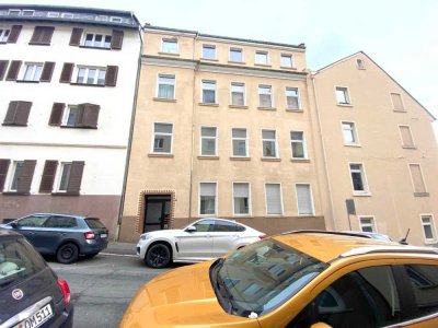 Nähe Taunusstraße: 3-Zimmer-Wohnung für WG geeignet!