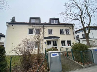 Helle 2-Zimmer-Wohnung mit Balkon in München-Trudering